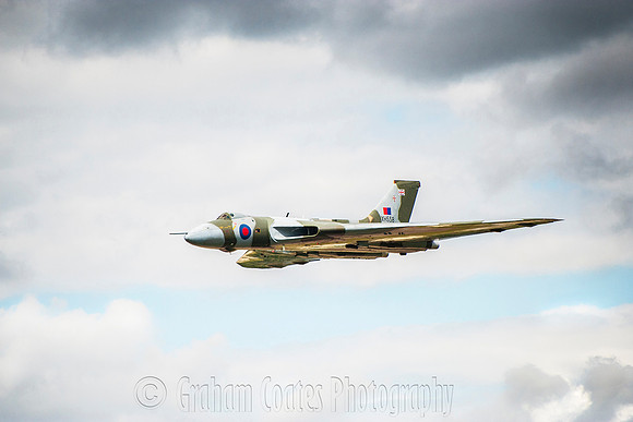 Vulcan XH558